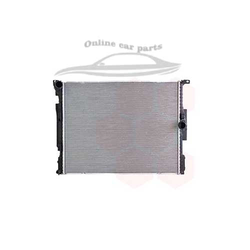 17118652495 BMW 4 Series F30 F32 F33 F34 Engine Cooling Radiator