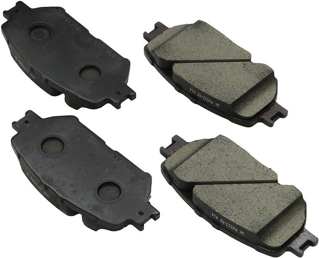 04465-68010 04465-303400 4465-33320 04465-33240 04465-33320 04465-33260 Front Brake Pad Set disc brake For TOYOTA CAMRY