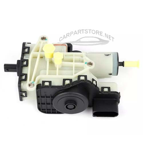 0024706894 0928404009 Diesel Emissions Fluid Urea Pump For Benz E250 E350 ML320 Vw Passat