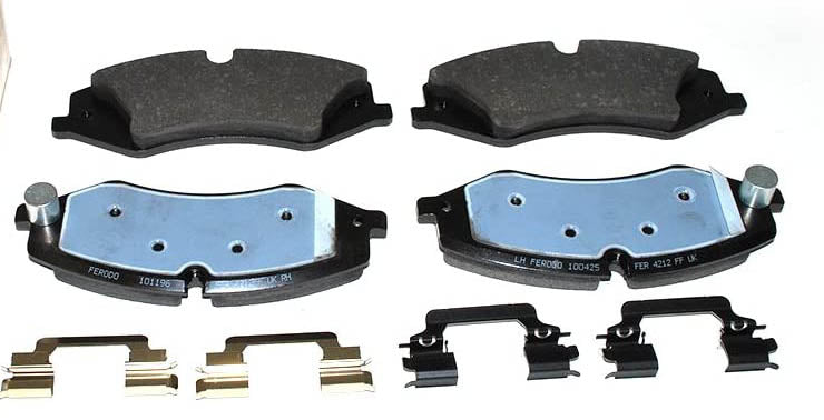 LR021253 LR015578 LR016962 LR051626 LR026221 Jeu de plaquettes de frein avant, frein à disque Pour LAND ROVER RANGE ROVER III (LM) LAND ROVER RANGE ROVER SPORT (LS) DISCOVERY IV (LA) RANGE ROVER IV (LG) RANGE ROVER SPORT (LW)