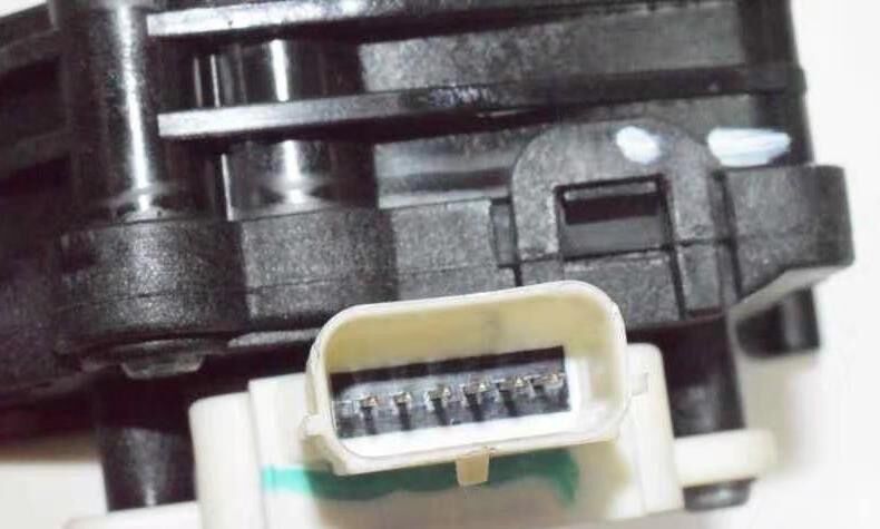 Factory Direct Sale Electronic throttle controller Car sprint booster power converter auto accessories modified tune for lancer